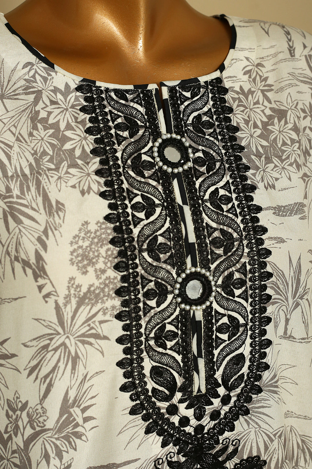 Ivory Black Embroidered 2-Piece Suit