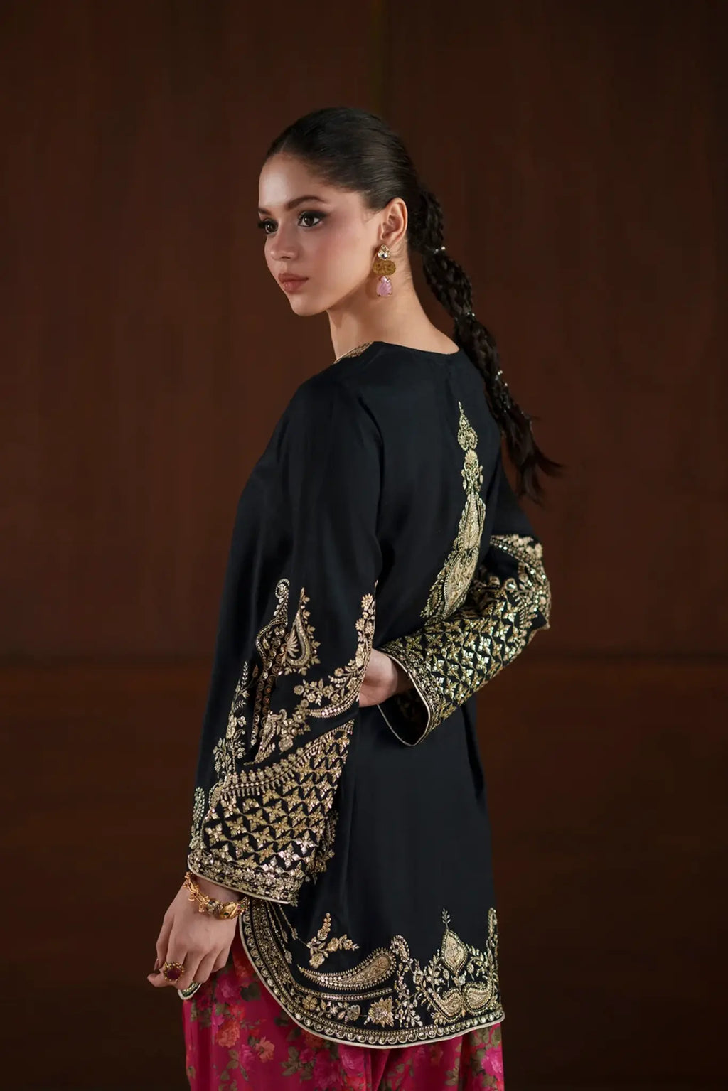 EMBROIDERED SUIT